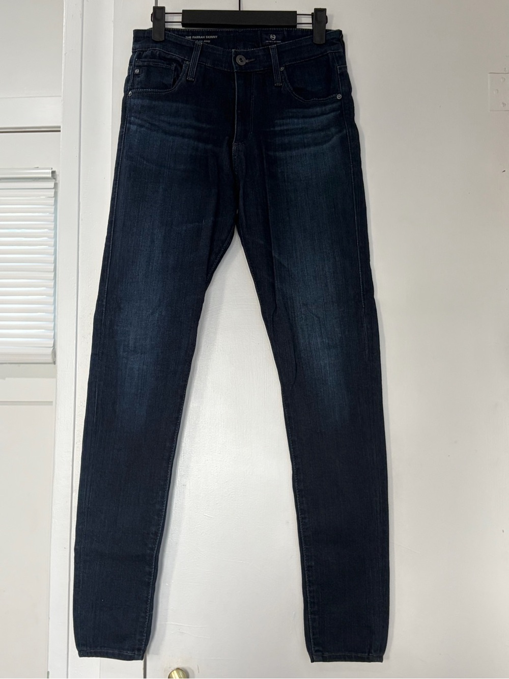 Ag Adriano Goldschmied navy denim label jeans Farrah Skinny 26R